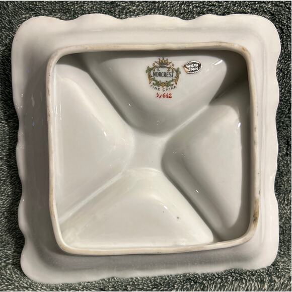 Norcrest Square Divided Rose Bud Gold Trim Serving Dish w Handle Marked - Picture 6 of 6